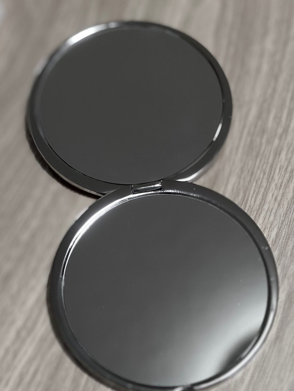 Dior Metallic Silver Logo Compact Mirror - Picture 3 of 3